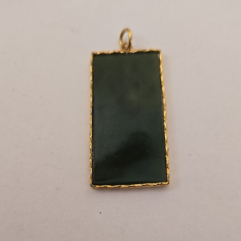 Vntg Goldtone Jade Pendant EUC 3/4"x1 1/2" "Happiness, Prosperity, Longevity" - Picture 2 of 5